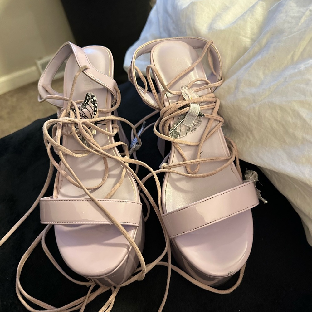 lace up heels